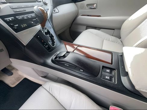 Used 2011 Lexus RX 350 2WD w/ Premium Pkg image 34