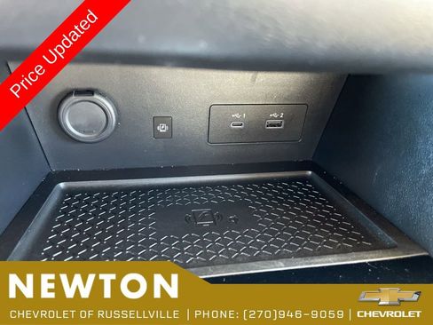 Used 2025 Nissan Pathfinder SL AWD/4WD image 20
