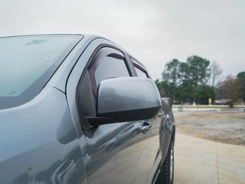 Used 2018 Chevrolet Colorado LT image 33