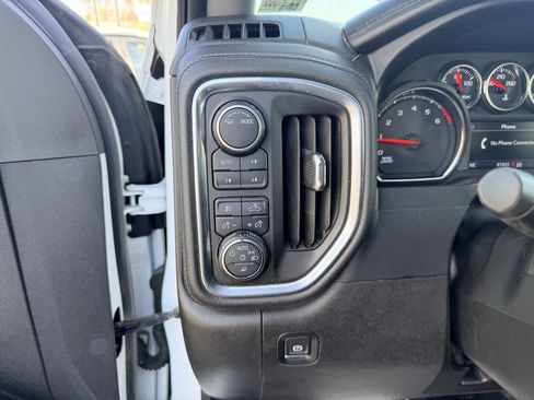 Used 2020 Chevrolet Silverado 2500 LTZ w/ Snow Plow Prep/Camper Package image 25