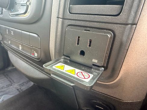 Used 2019 RAM 1500 Tradesman w/ SXT Plus Group AWD/4WD image 33