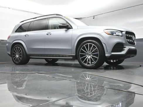 Used 2023 Mercedes-Benz GLS 450 4MATIC image 42