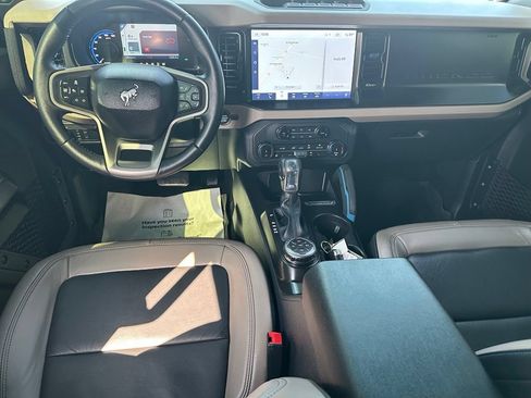 Used 2022 Ford Bronco Wildtrak AWD/4WD image 30