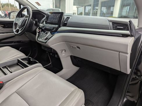 Used 2022 Honda Odyssey Touring image 10