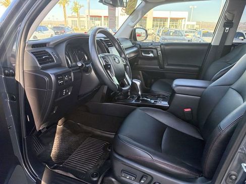 Certified 2024 Toyota 4Runner TRD Off-Road Premium w/ Moonroof Package AWD/4WD image 26