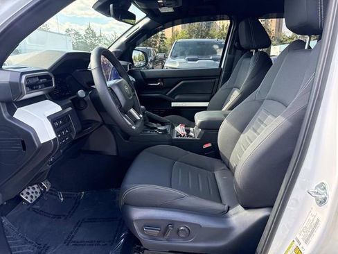 Used 2024 Toyota Tacoma TRD Sport w/ TRD Sport Upgrade Package AWD/4WD image 21
