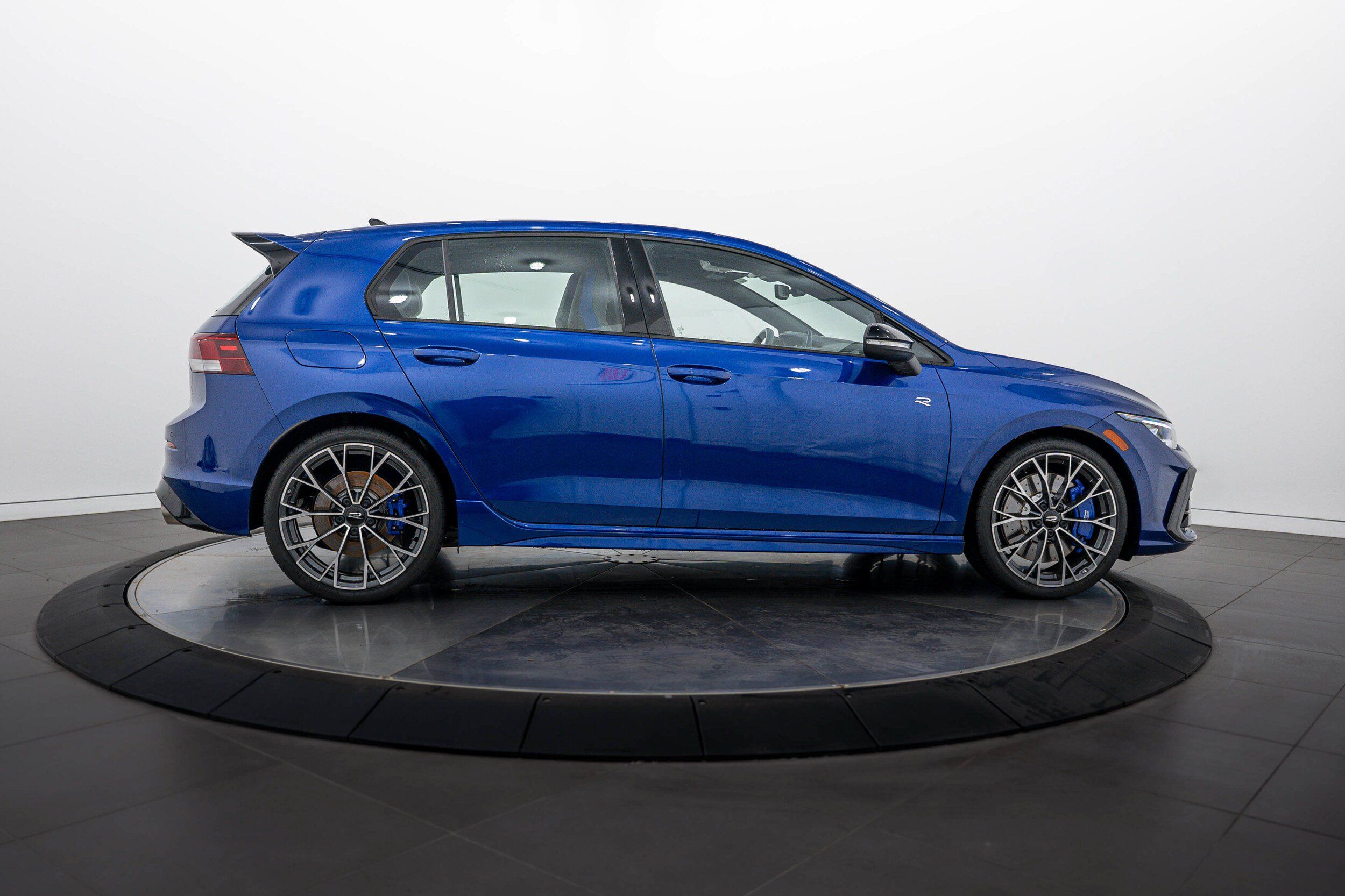 Used 2026 Volkswagen Golf w/ Euro Style Package AWD/4WD image 3