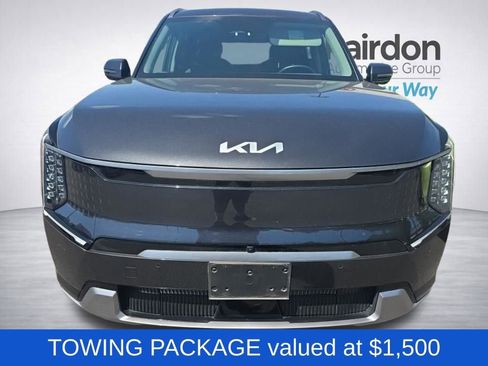 Used 2024 Kia EV9 Land AWD/4WD image 3