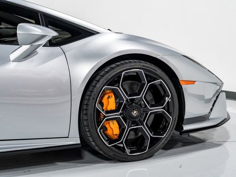 Used 2023 Lamborghini Huracan Tecnica RWD image 45