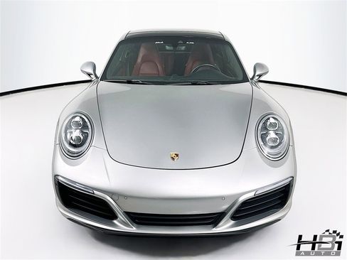 Used 2018 Porsche 911 Carrera 4S image 3