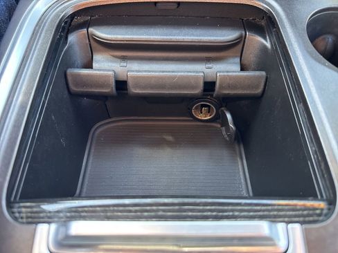 Used 2016 RAM 2500 Limited image 46