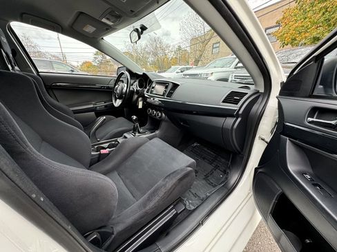 Used 2014 Mitsubishi Lancer Evolution GSR image 17