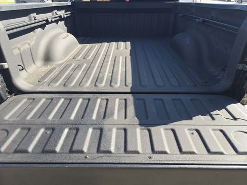 Used 2021 RAM 1500 Big Horn AWD/4WD image 16