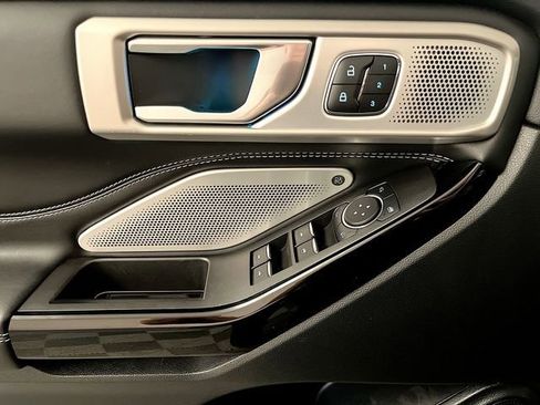 Used 2023 Ford Explorer ST w/ Equipment Group 401A image 18