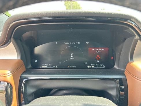 Used 2023 Lincoln Nautilus Reserve w/ Equipment Group 202A AWD/4WD image 27