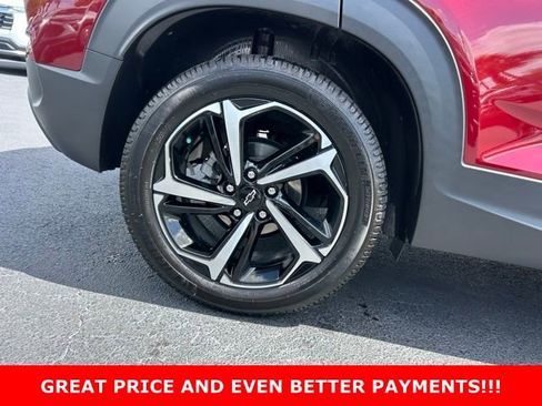Used 2023 Chevrolet TrailBlazer RS w/ Sun and Liftgate Package FWD image 7