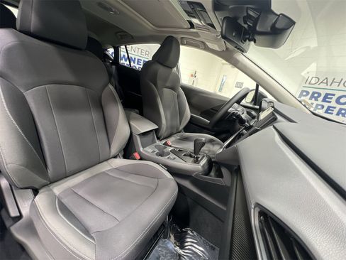 Used 2025 Subaru Crosstrek 2.0i Premium image 24