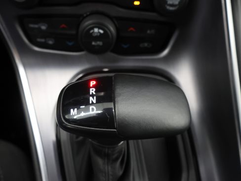 Used 2016 Dodge Challenger R/T Scat Pack RWD image 44