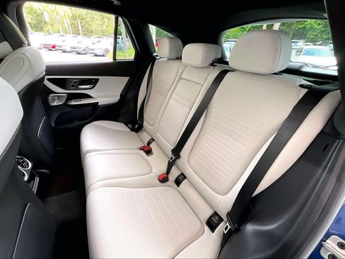 Used 2023 Mercedes-Benz GLC 300 image 20