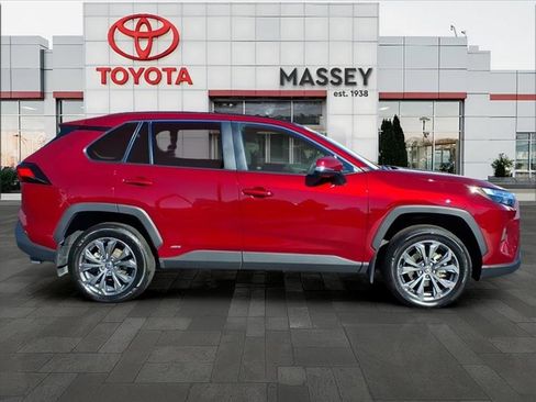 Used 2024 Toyota RAV4 XLE Premium image 2