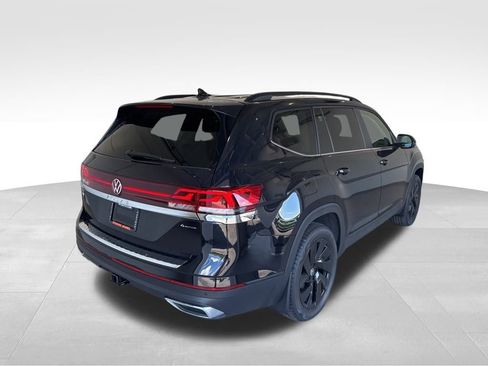 New 2026 Volkswagen Atlas SE image 5