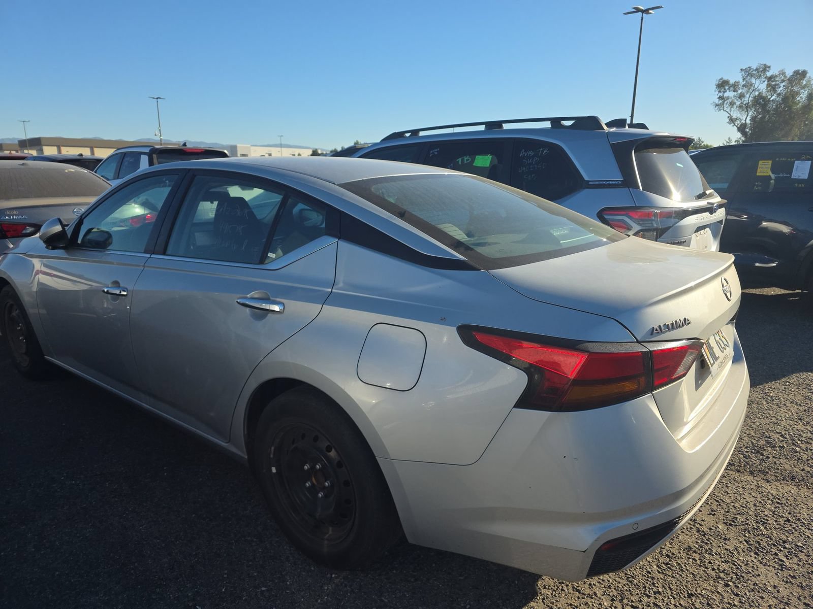 Used 2023 Nissan Altima 2.5 S FWD image 5