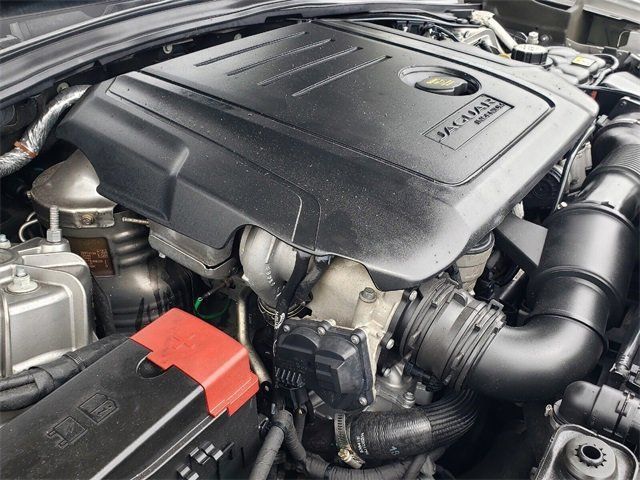Used 2018 Jaguar F-PACE R-Sport AWD/4WD image 19