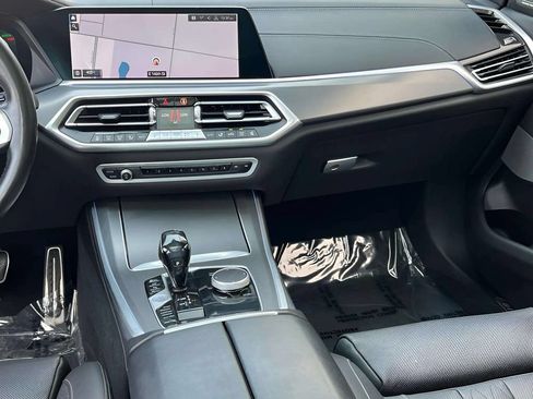 Used 2020 BMW X5 M50i w/ Executive Package AWD/4WD image 22