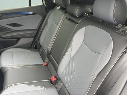 New 2026 Volkswagen Tiguan SE R-Line FWD image 37