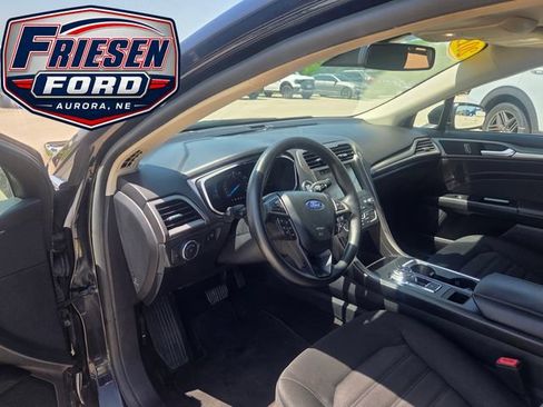 Used 2019 Ford Fusion SE AWD/4WD image 13