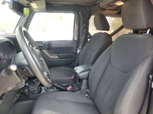 Used 2016 Jeep Wrangler Sport image 5