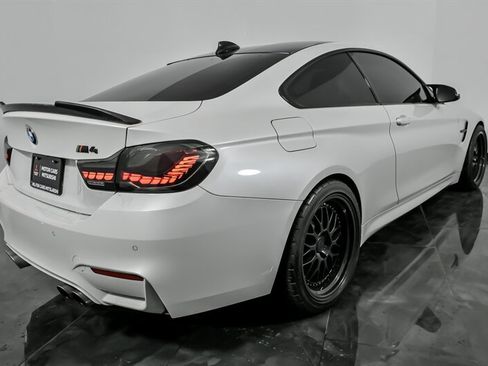 Used 2015 BMW M4 image 11
