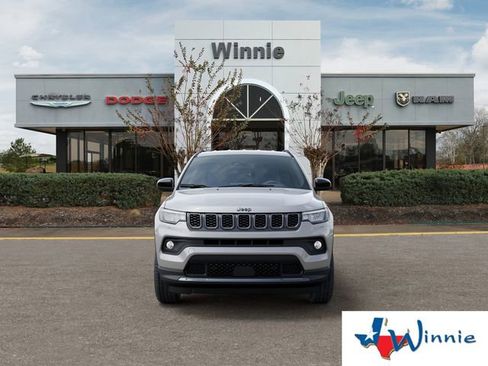New 2026 Jeep Compass Latitude image 7