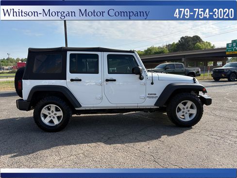 Used 2016 Jeep Wrangler Unlimited Sport w/ Quick Order Package 24S AWD/4WD image 4