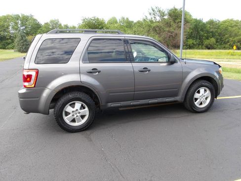Used 2012 Ford Escape XLT AWD/4WD image 9