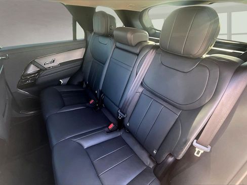 Used 2024 Land Rover Range Rover Sport SE image 27