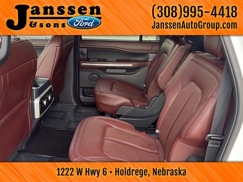 Used 2024 Ford Expedition Max Limited image 11