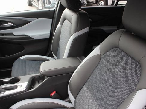 New 2025 Buick Envista Preferred w/ Convenience I Package image 2