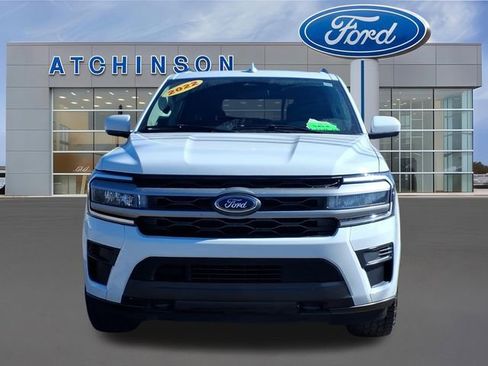 Certified 2022 Ford Expedition XLT image 2