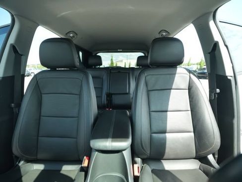 Used 2020 Chevrolet Equinox Premier w/ Premier Redline Edition AWD/4WD image 38