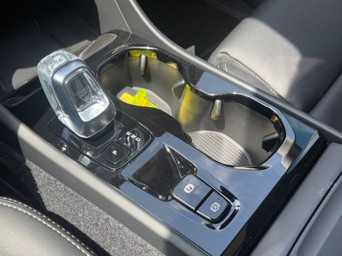 New 2026 Volvo XC40 B5 Ultra w/ Protection Package Premier image 14