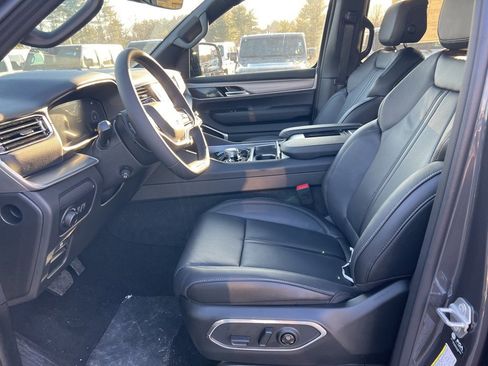 New 2026 Jeep Grand Wagoneer Limited image 22