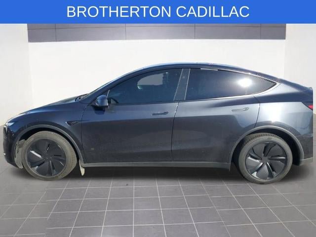 Used 2026 Tesla Model Y 2WD image 2
