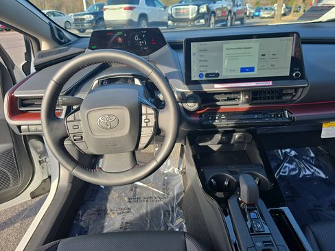 Used 2024 Toyota Prius Prime Premium image 22
