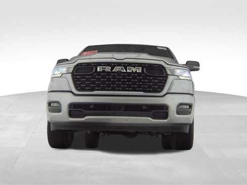 Used 2025 RAM 1500 Big Horn AWD/4WD image 4
