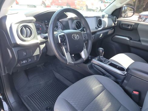 Used 2022 Toyota Tacoma SR5 w/ SR5 Appearance Package (SM) image 14