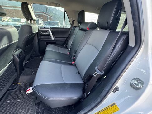Used 2023 Toyota 4Runner SR5 Premium w/ Moonroof Package AWD/4WD image 19