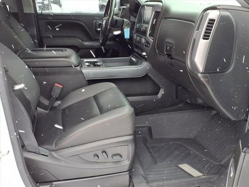 Used 2019 GMC Sierra 2500 SLT w/ Duramax Plus Package image 11