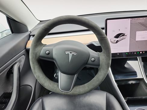Used 2020 Tesla Model 3 Long Range AWD/4WD image 17