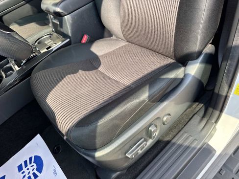 Used 2024 Toyota 4Runner TRD Off-Road image 33